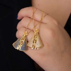 Colar Nossa Senhora Aparecida Cravejado com Micro Zircônias - Elegância e Devoção
