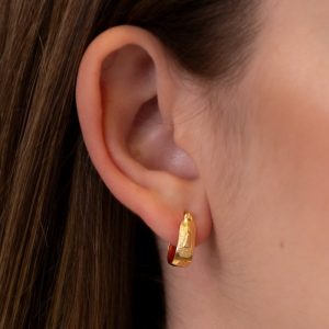 Argola Oval com Textura Elegante - Compre Brincos Texturizados Online