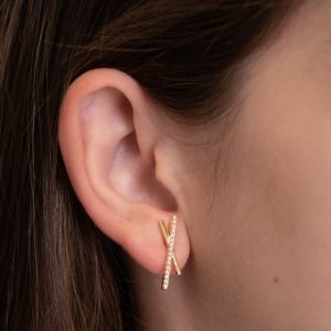 Brinco Cravejado e Liso Estilo X - Elegância e Sofisticação em Semijoias