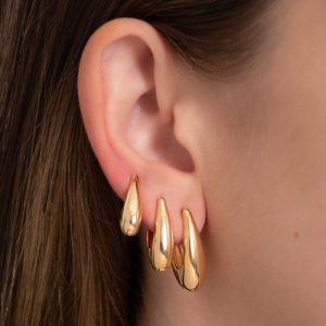 Trio de Argolas em Forma de Gota: Elegância e Versatilidade em Semijoias