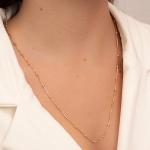 Colar Longo Veneziano com Bolinhas: Semijoia Elegante e Moderna