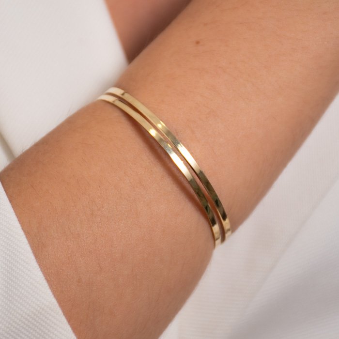 Pulseira Dois Fios Elegante - Semijoia de Luxo para Mulheres Modernas